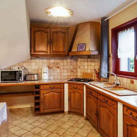 Дом отдыха Maison Charmante A Avec Vue Sur La Montagne *