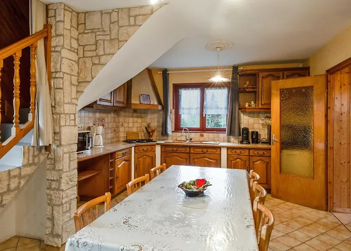 Holiday home Maison Charmante A Avec Vue Sur La Montagne