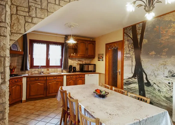 Maison Charmante A Avec Vue Sur La Montagne Holiday home *